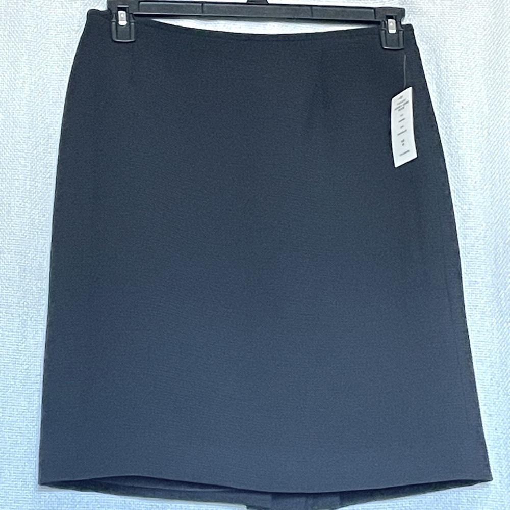 NWT Tahari Arthur S Levine pencil skirt